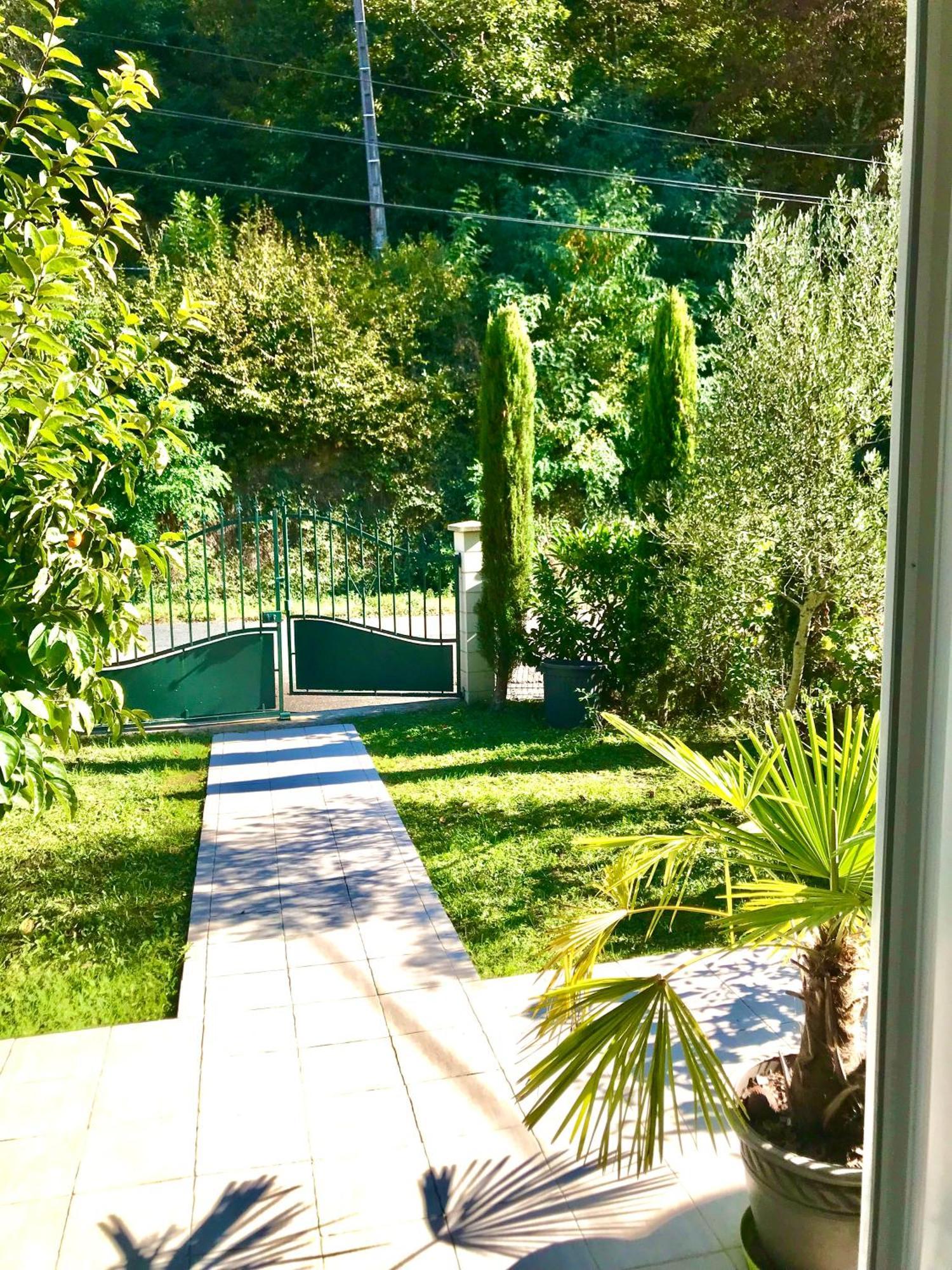 Villa Maison Blanche Tulle 1 A 4 Personnes Exterior photo